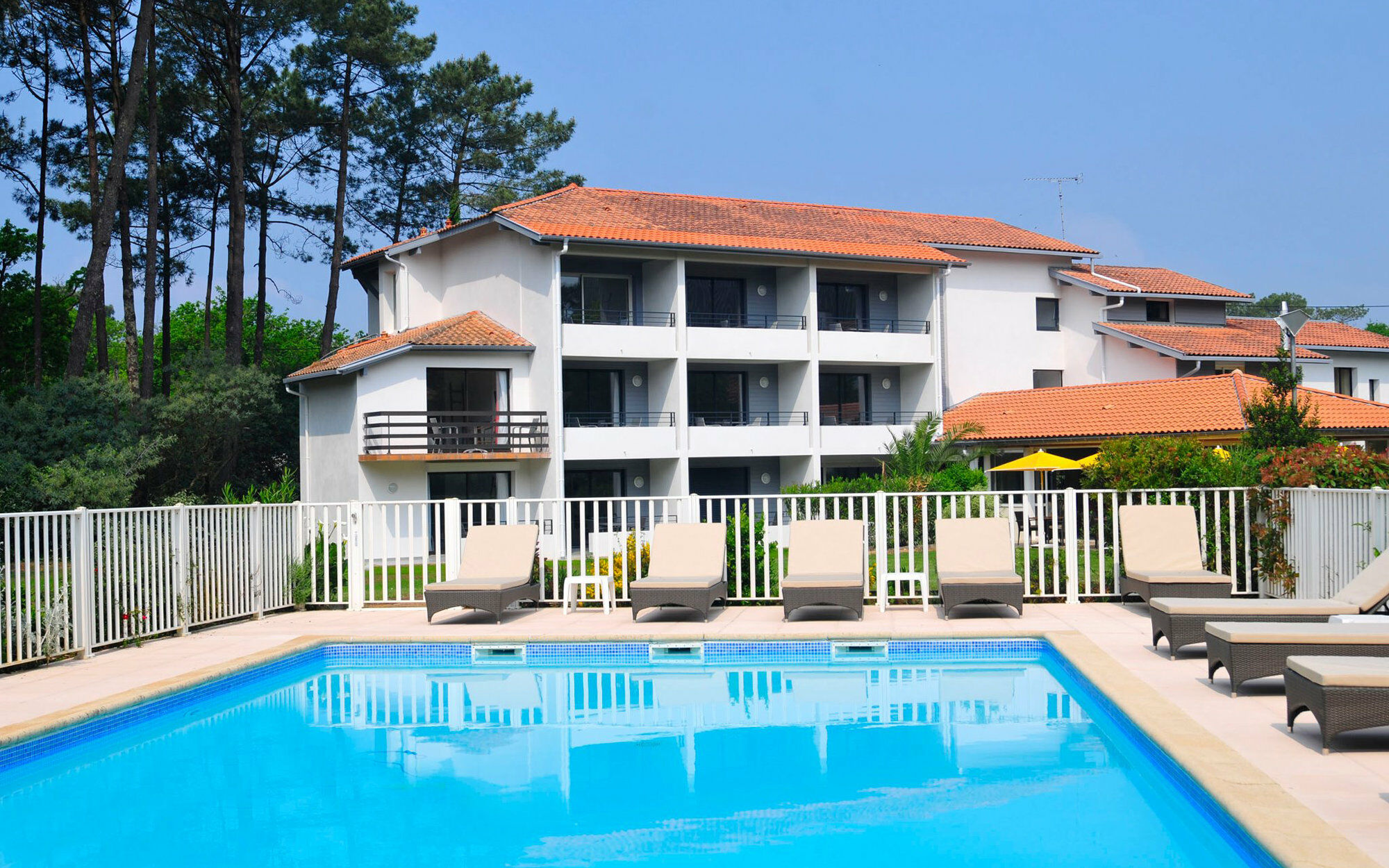 Hotel Le B D'Arcachon By Inwood Hotels Exterior photo